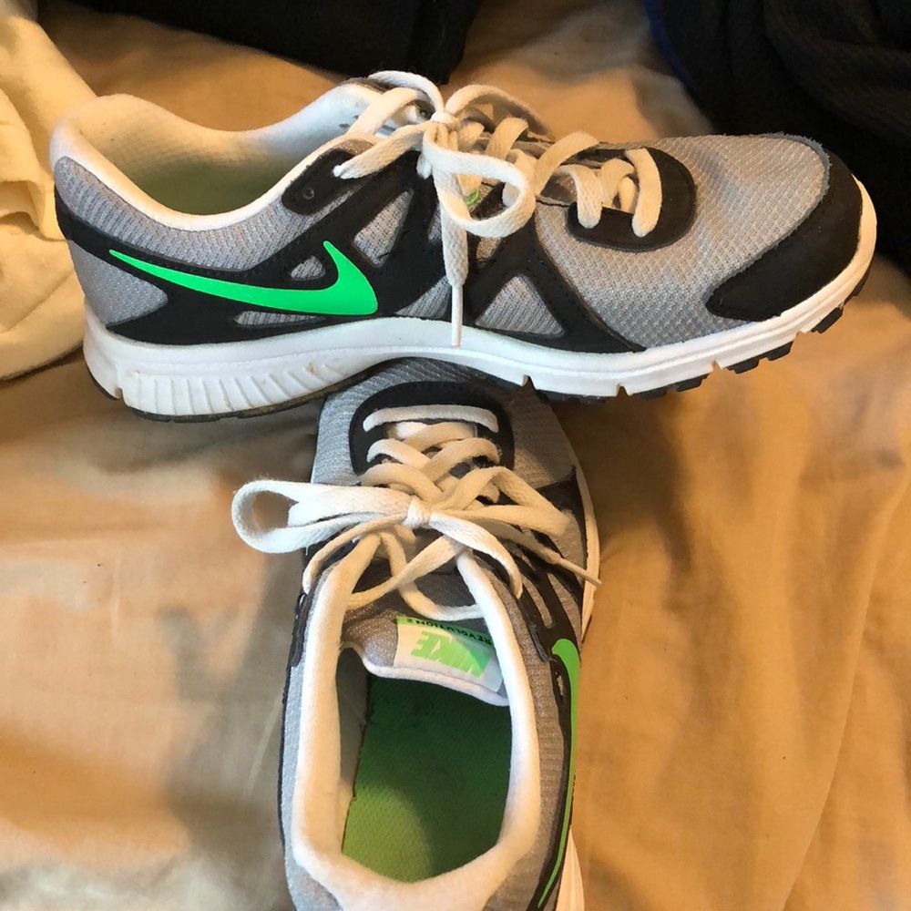 Youth Nike Shoes size 6y